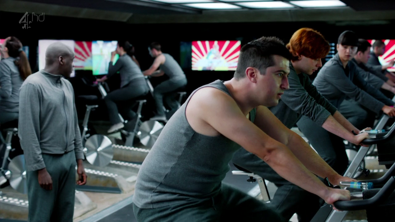  p>《黑镜》 i>(black mirror) /i>是英国电视4台 i>(channel 4) /i>