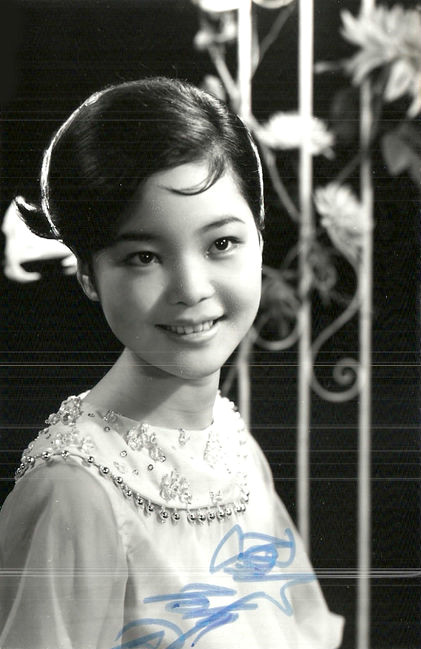  p>邓丽君(1953年1月29日-1995年5月8日),出生于中国台湾省云林县褒忠