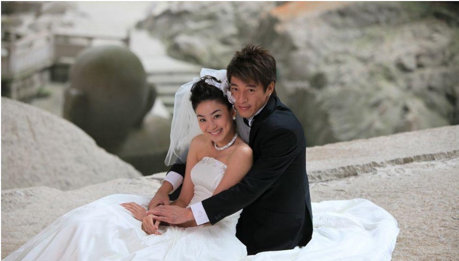  p>洪小铃(ling),1978年2月23日出生于台湾省台北市,中国台湾女演员