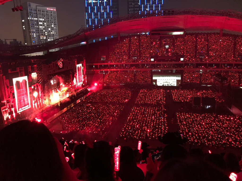  p> b>虹口足球场 /b>是中国第一座专业足球场,也是 a target="_blank