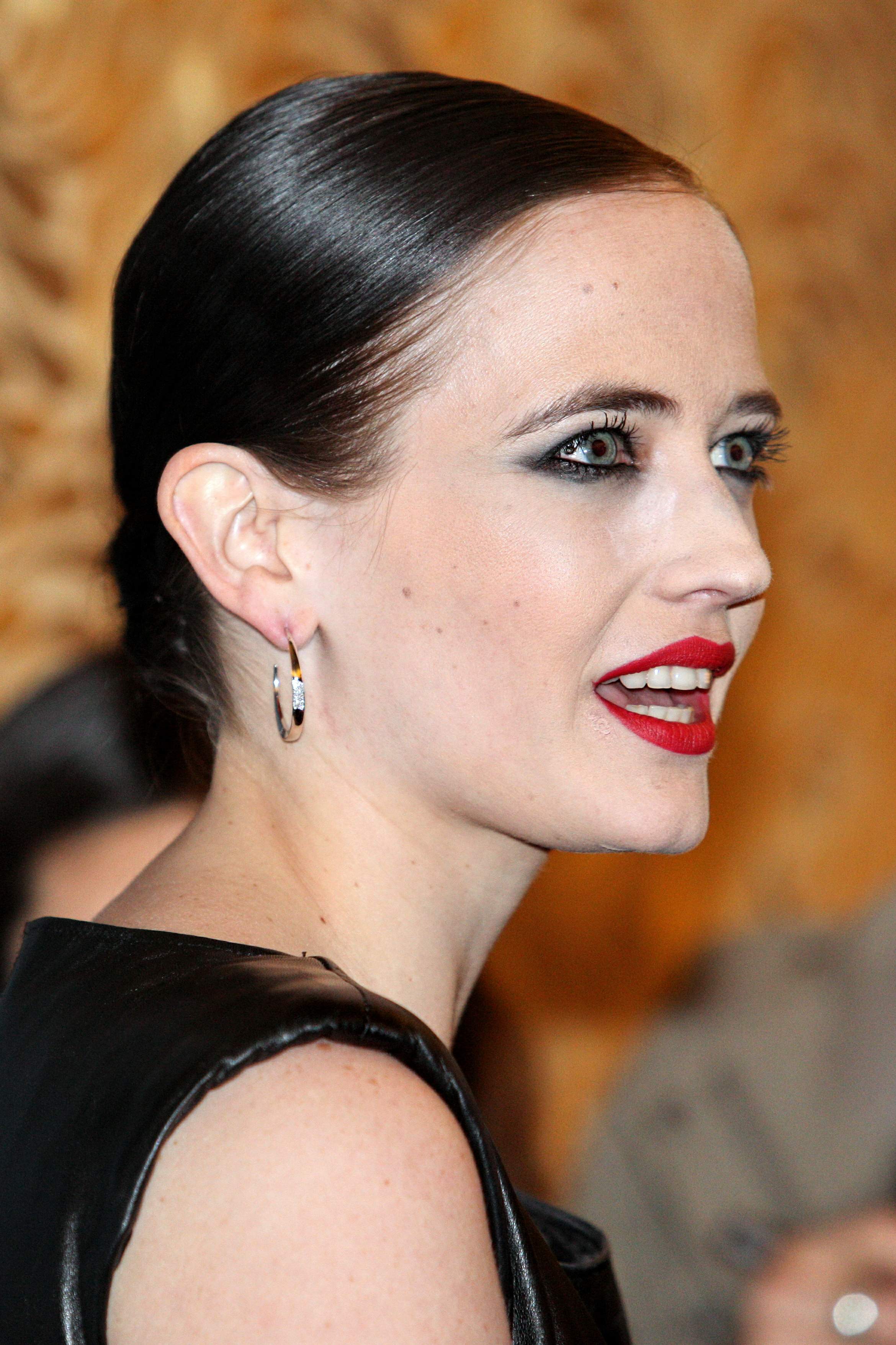  p>伊娃·格林(eva green),1980年7月6日出生于法国巴黎,法国演员.