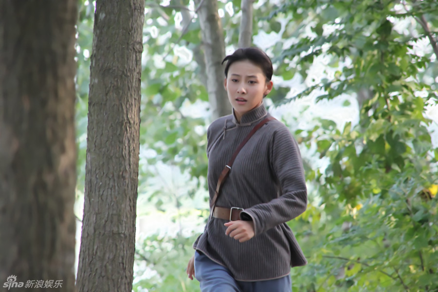  p>《游击兵工厂》是由西安 a href="#">海润影视制作有限公司 /a>