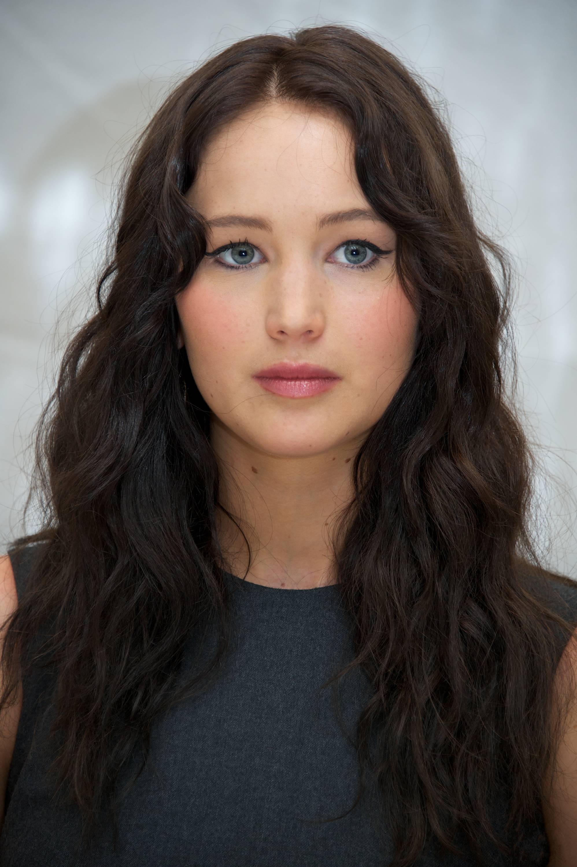  p>詹妮弗·劳伦斯(jennifer lawrence),1990年8月15日出生于美国