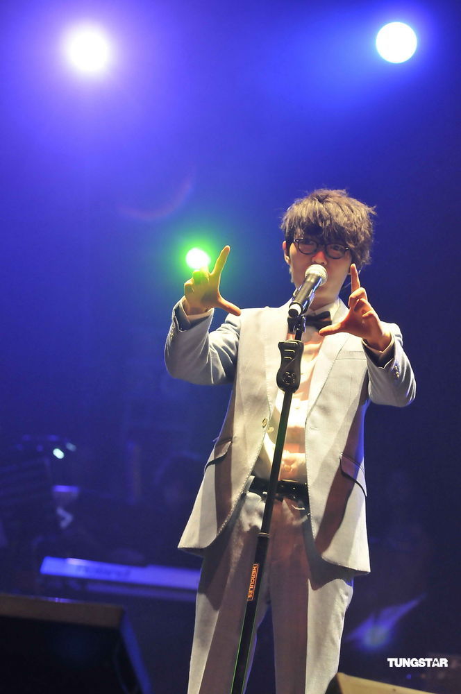  p>方大同(khalil fong),1983年7月14日出生于美国 a target="_blank"