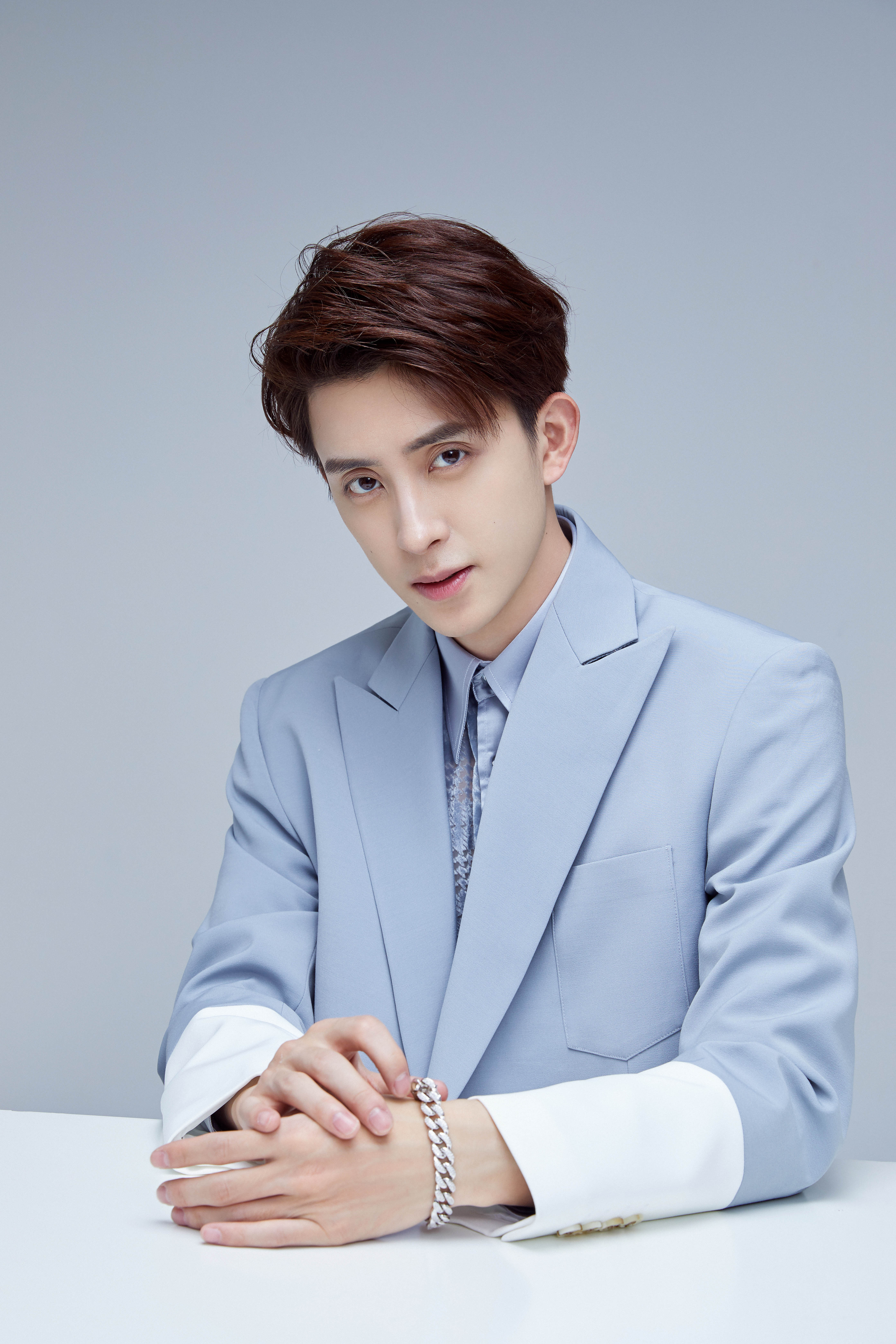  p data-id="gncnrv2ax6">敖瑞鹏,1995年10月6