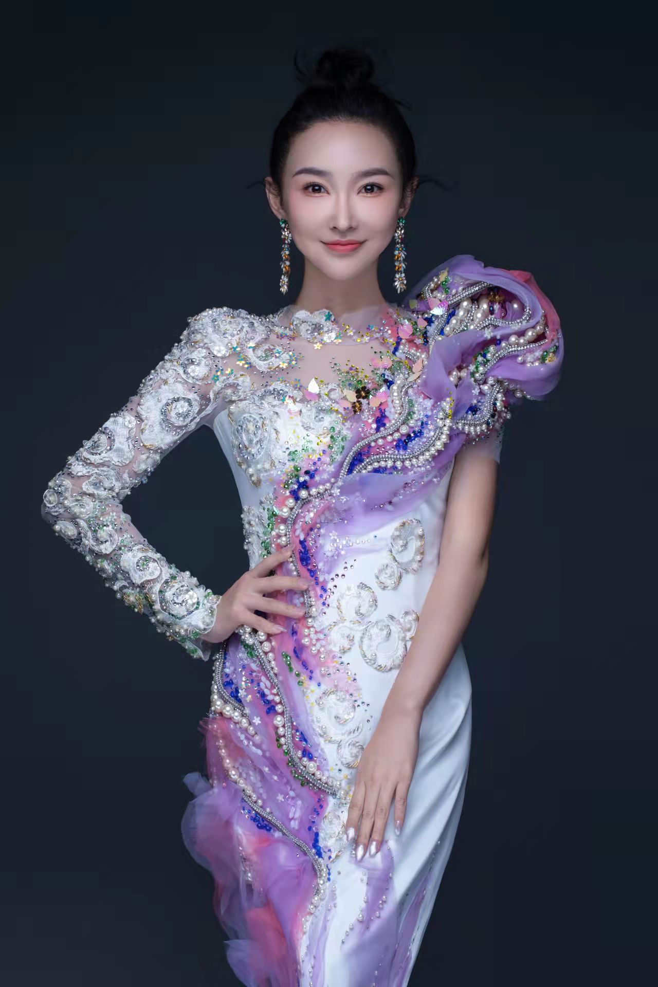 王芳