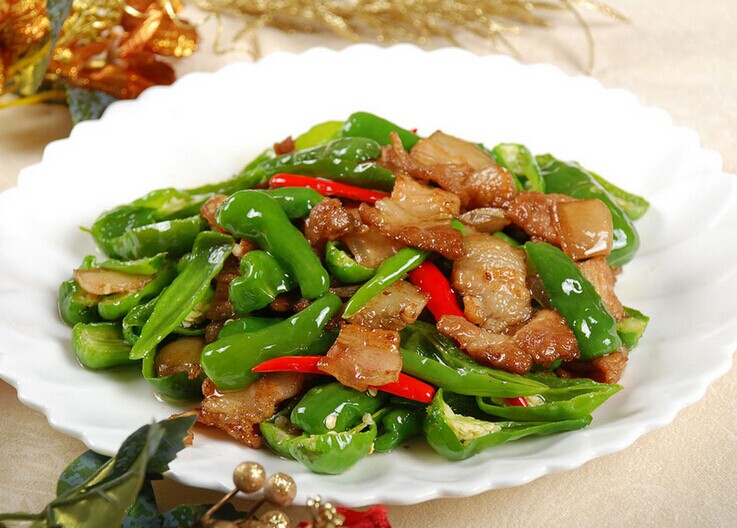 肉片炒青椒
