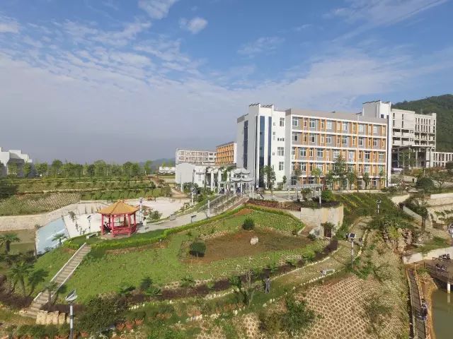 南阳职业学院