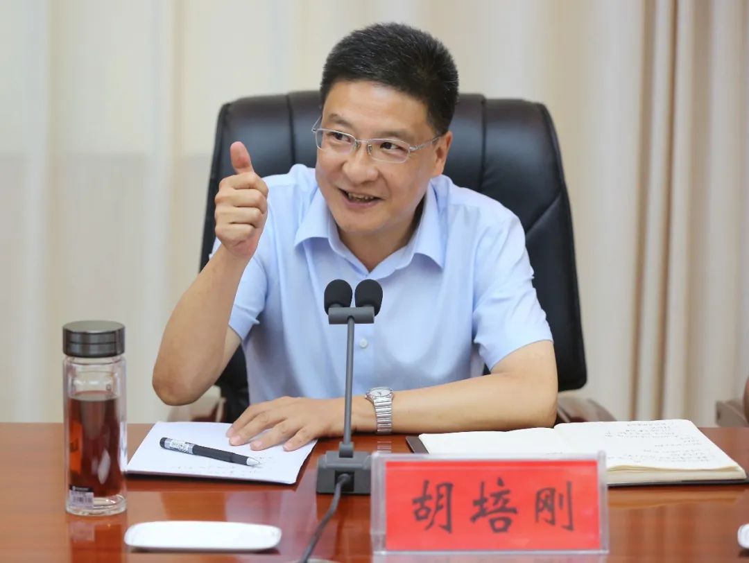  /p> p>现任中共商城县委委员,常委,书记. /p>