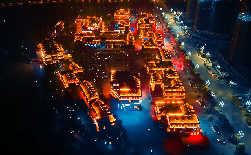 明月岛公园为旅游,休闲,现代风格的高品质公园,位于江油市中坝镇华丰