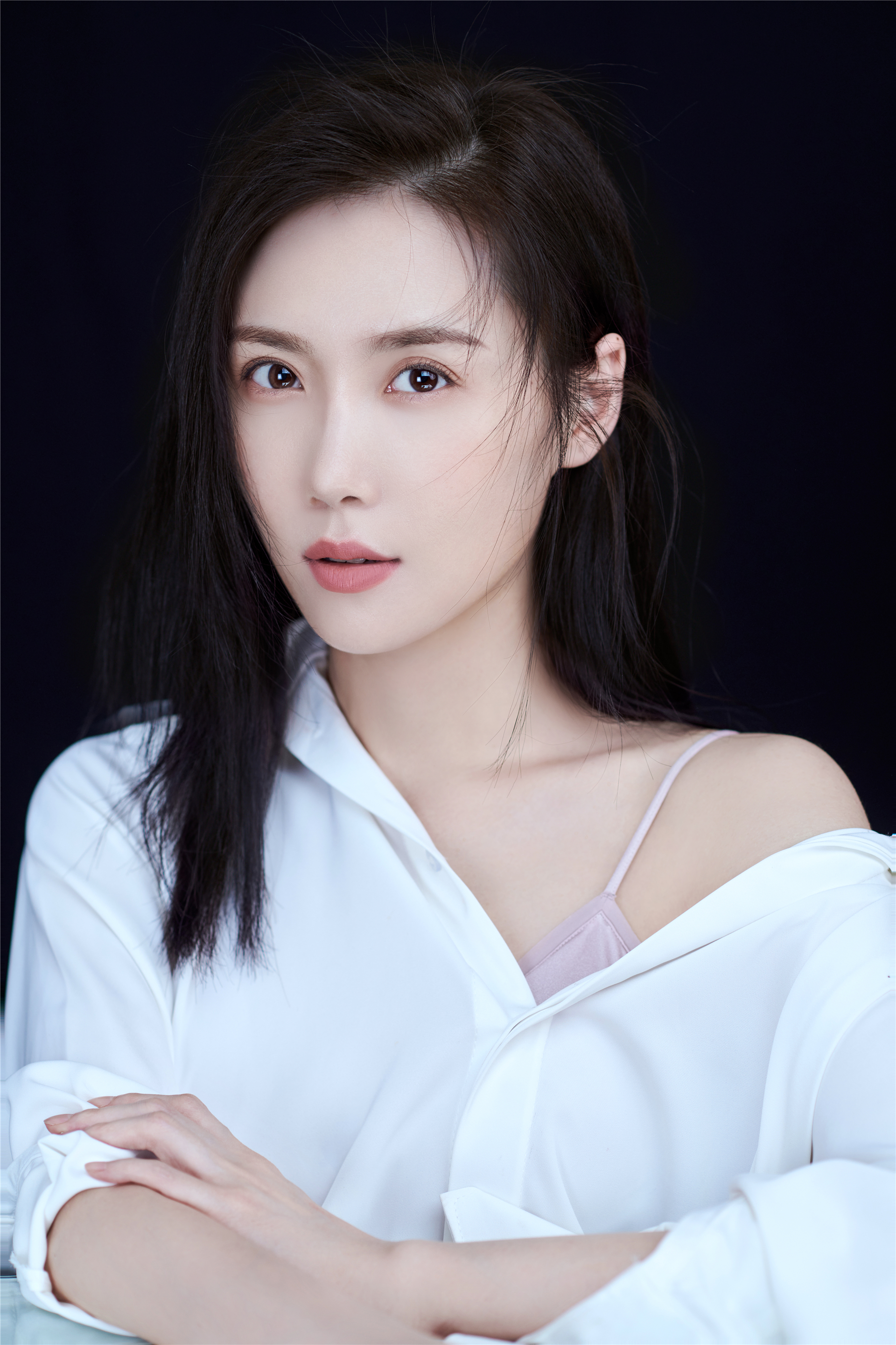  p>梁诗冉,毕业于北京电影学院,中国内地女演员.