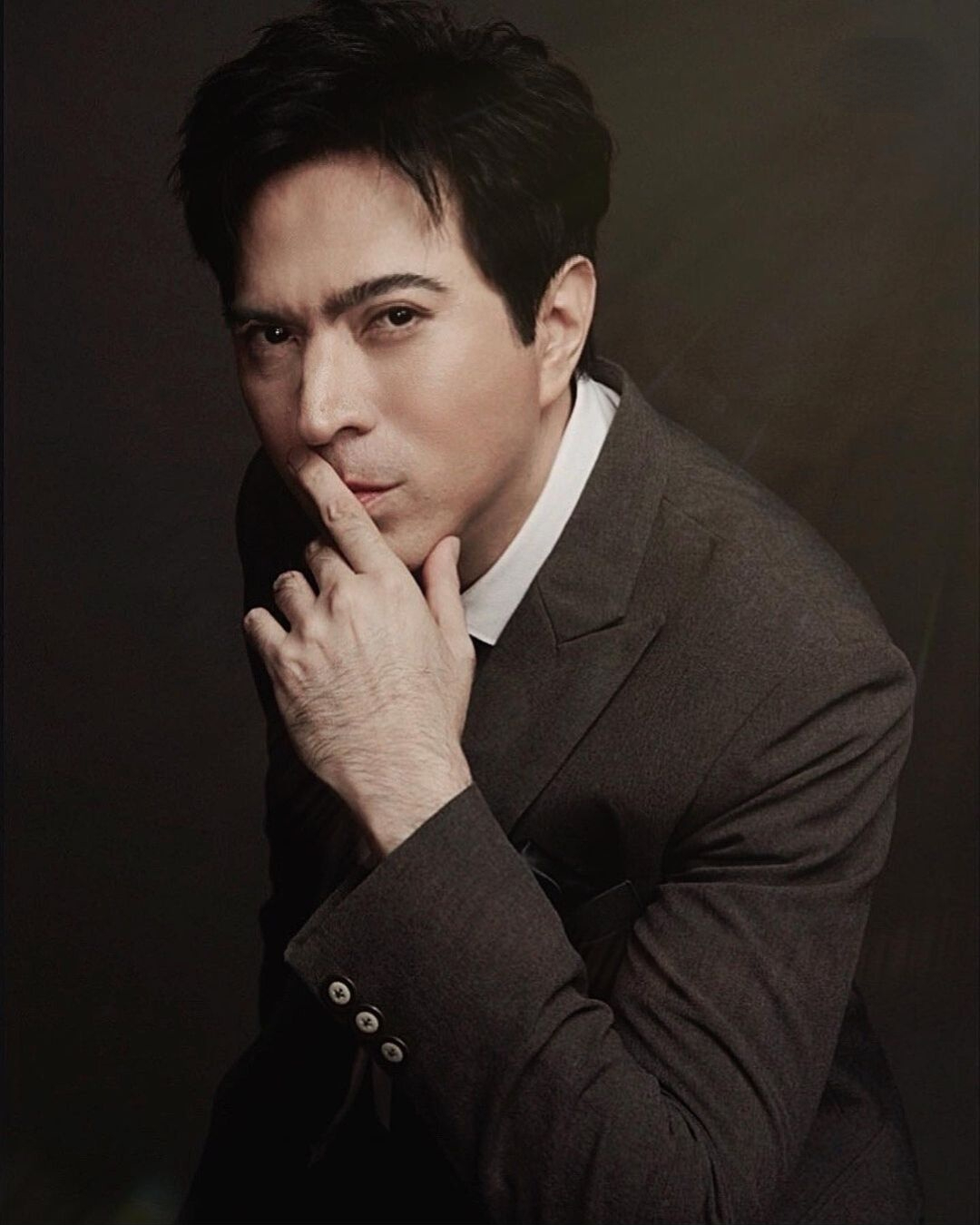  p>尤拉南·帕莫蒙迪(sam),1963年1月2日出生于泰国曼谷,泰国男歌手