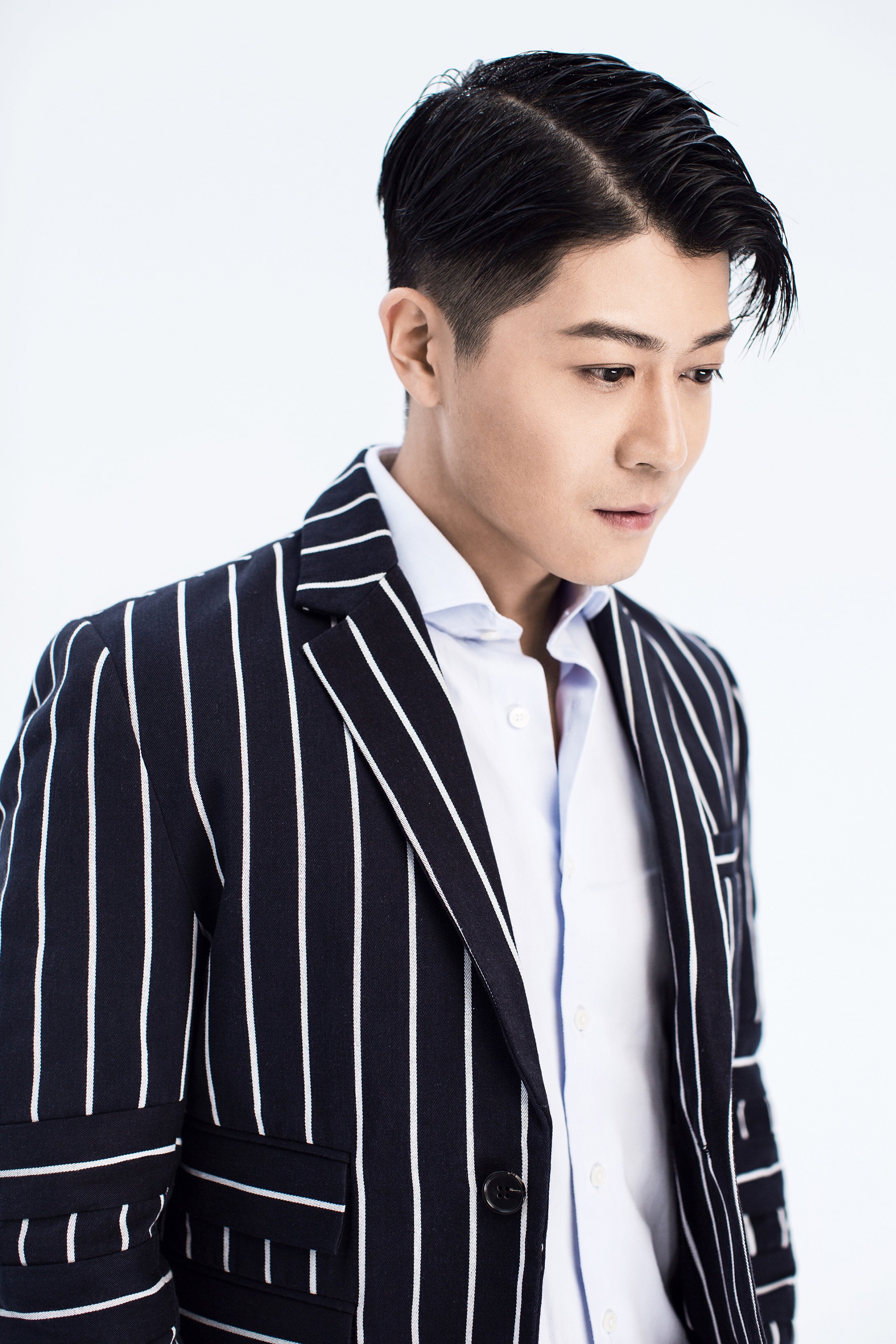  p>张朋,1986年6月27日出生于河北石家庄,中国大陆男演员,主持人,毕业