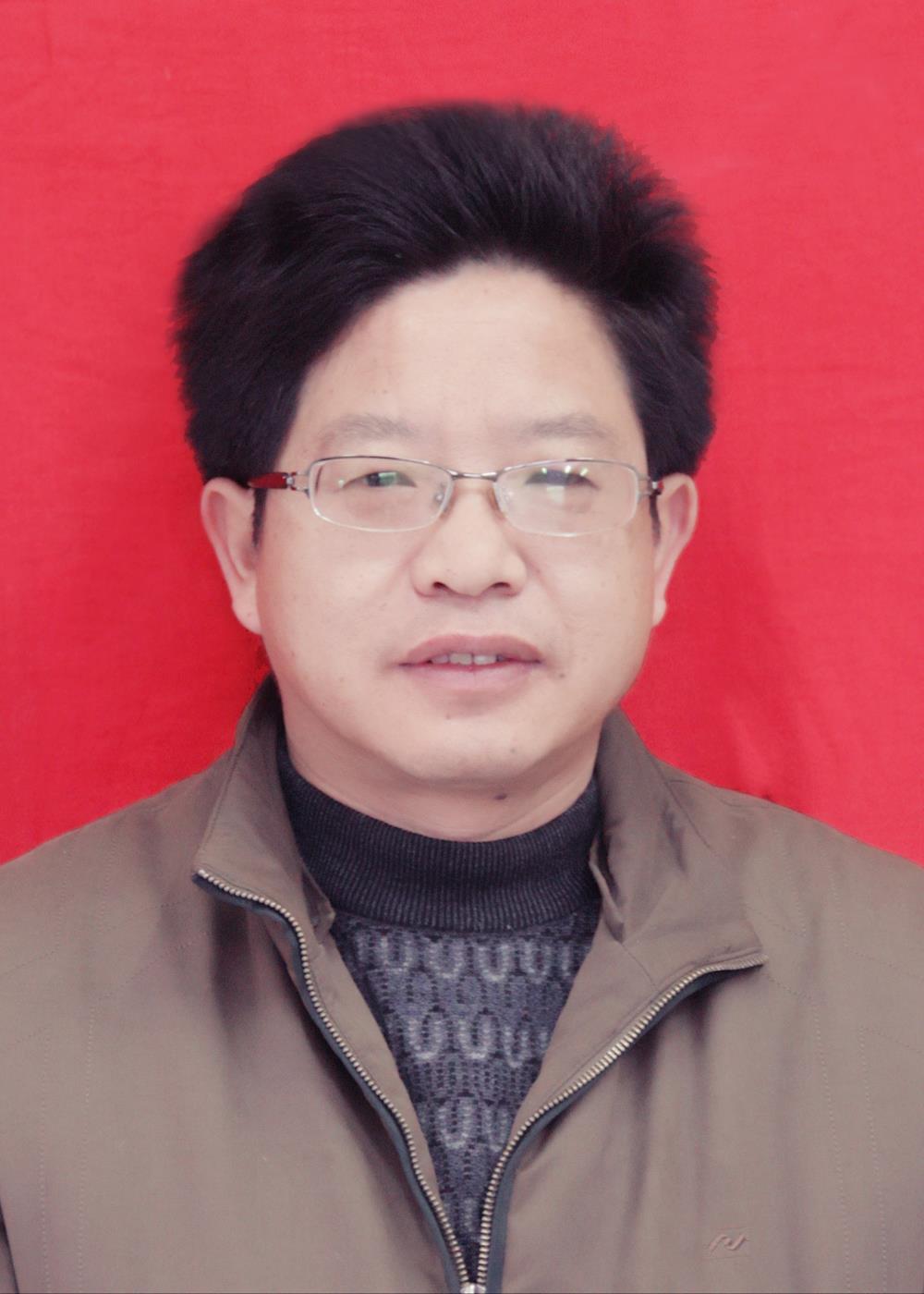  p data-id="slmhubuefm6q">刘小平,弋阳县统计局党组书记,局 长. /p>