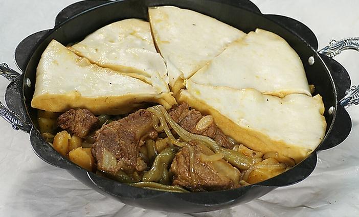 豆角土豆鸡架烀饼