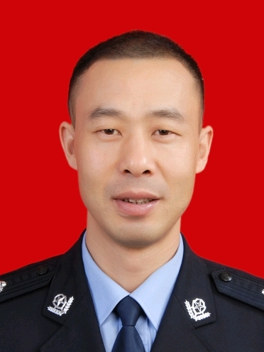 浙江省丽水市青田县仁庄镇人民政府党委委员,派出所所长 /span> sup