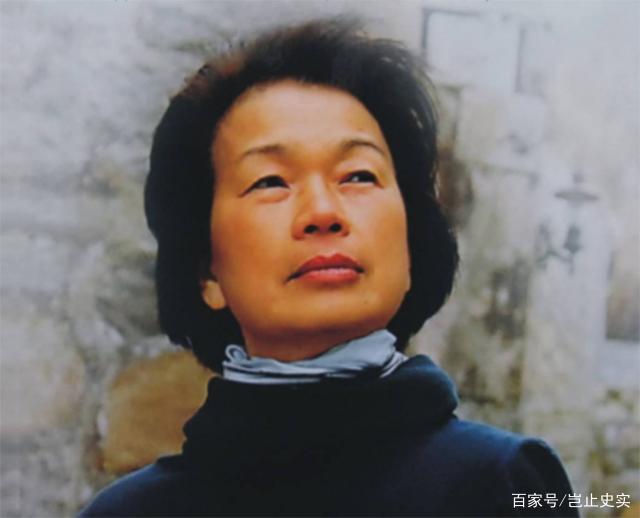 龙应台：生于台湾，与德国丈夫育有两子，离婚后与大儿子居于香港_百科TA说