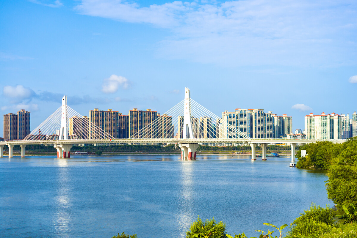  p data-id="suhgkibvokpq">洲心大桥(zhouxin bridge),工程时名"清远