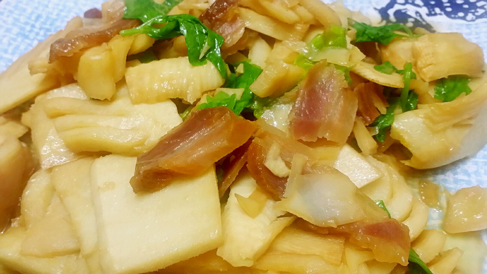  p>冬笋马蹄炒素是一道美食,主料有 马蹄,做法简单,为家常菜. /p>