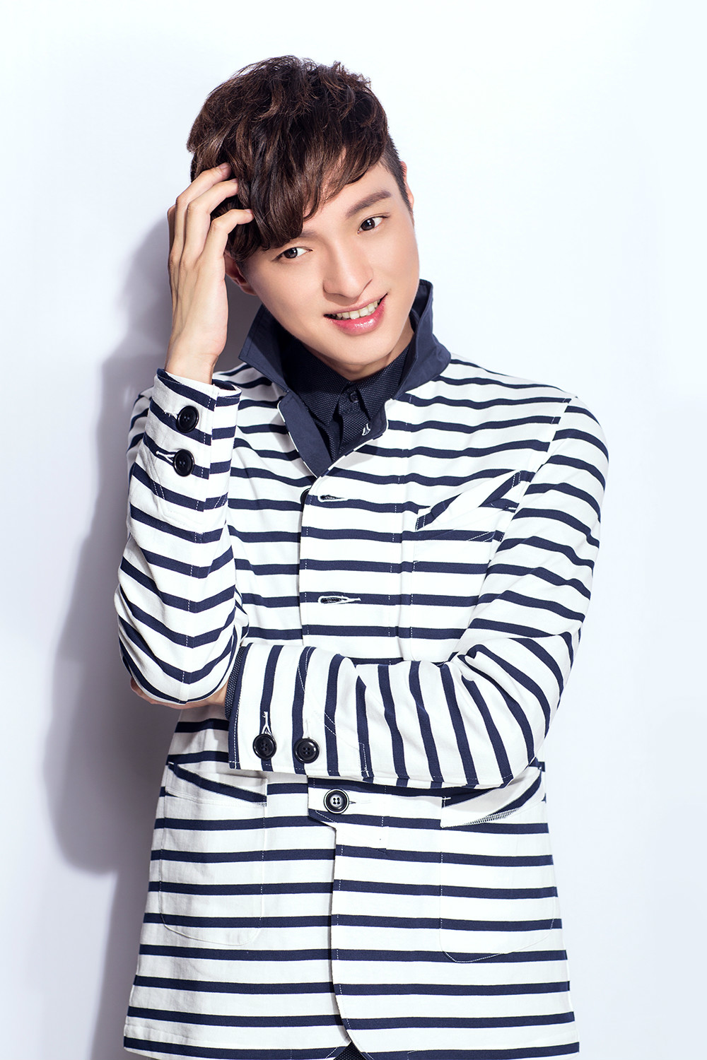  p>安钧璨(shone,1983年9月20日～2015年6月1日),本名黄益承,出生于