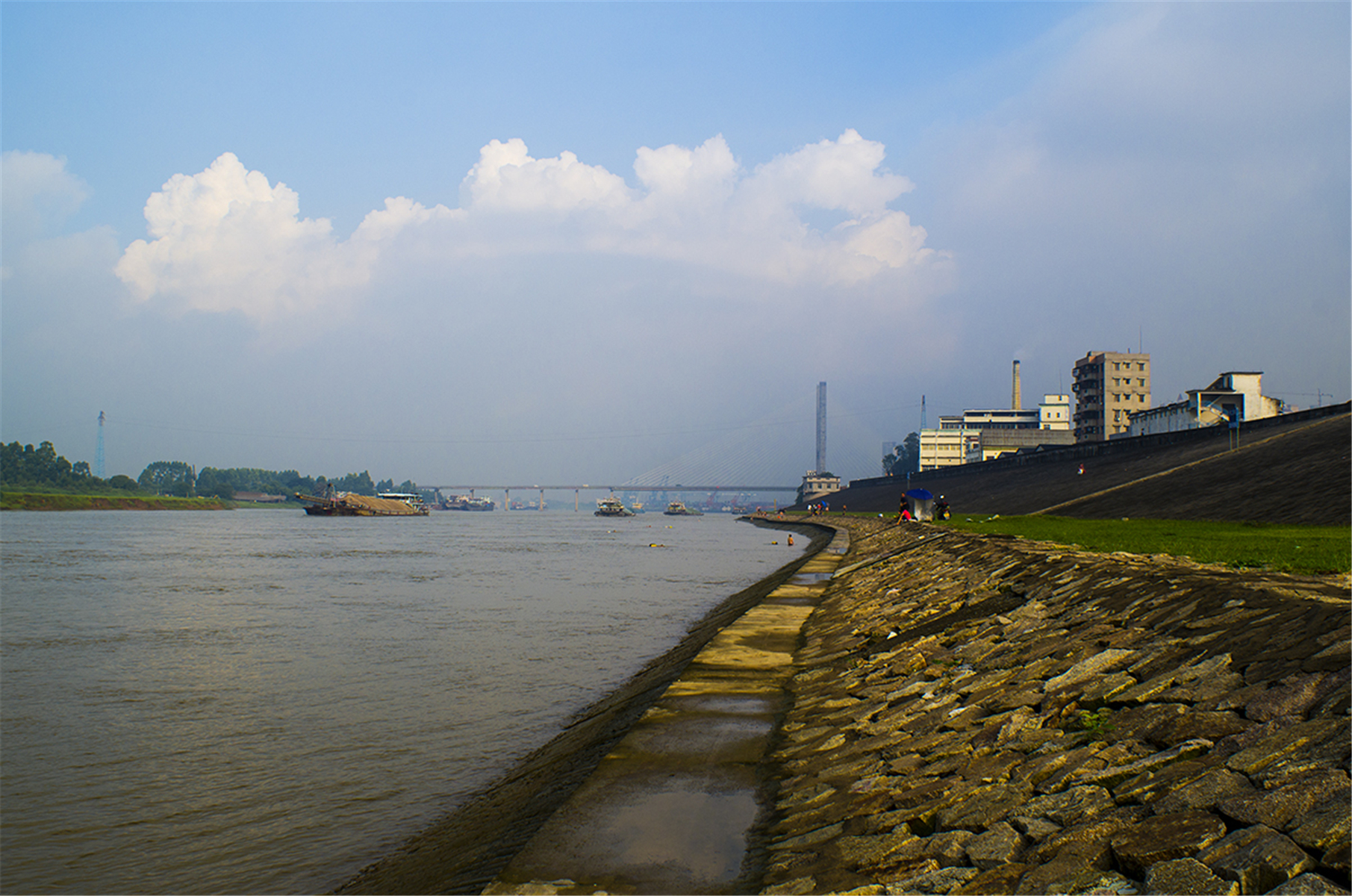 北江大堤