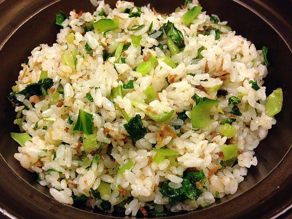  p>上海菜饭,是上海市的一种地方小吃.