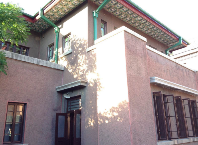  p>赵一荻故居,俗称"赵四小姐楼",是 a target="_blank" href="/item