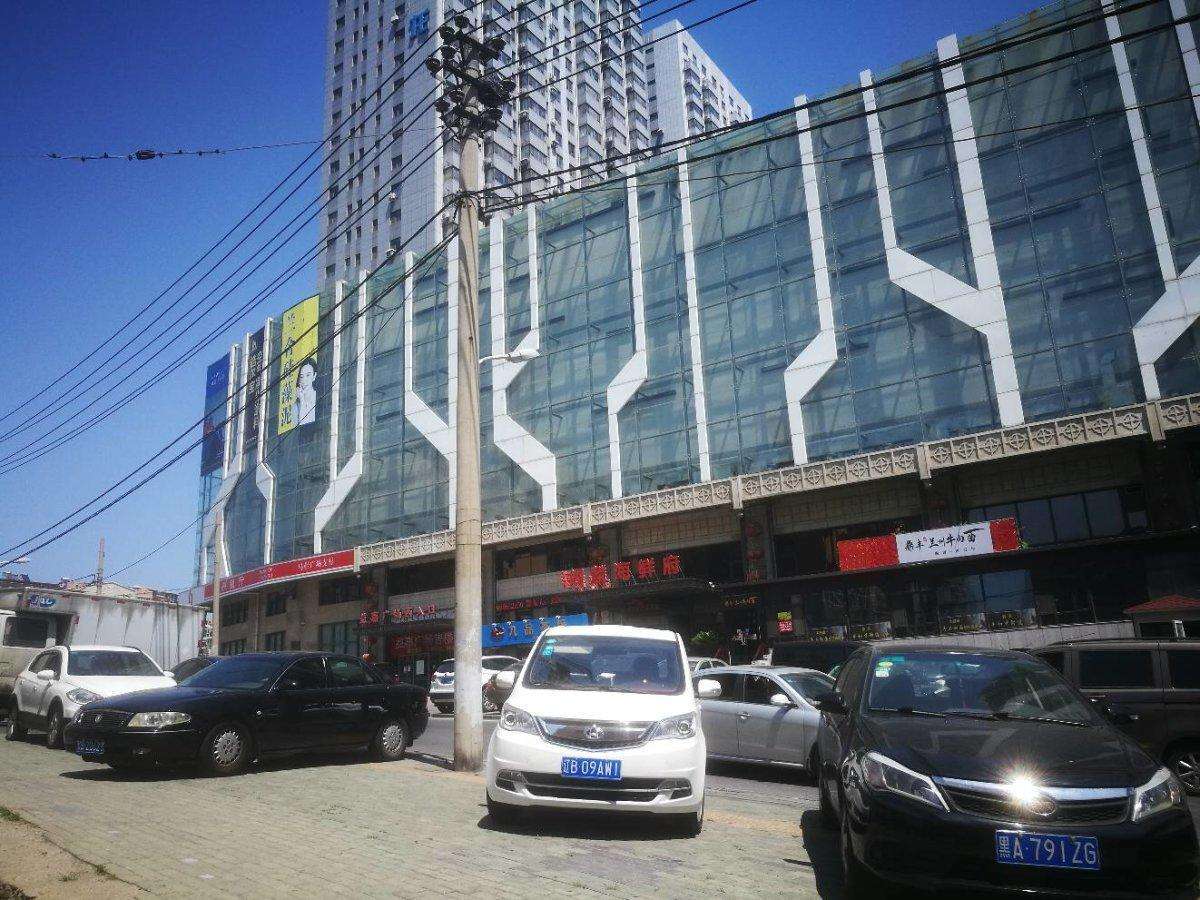 >马栏广场位于辽宁省 a target="_blank" href="/item/大连市/127186"