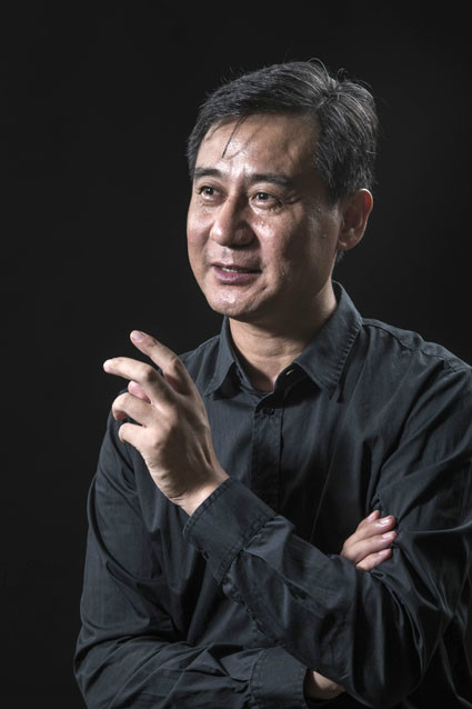  p data-id="gnba341l3n">闫国星,又名黄一真,河北任丘市人.