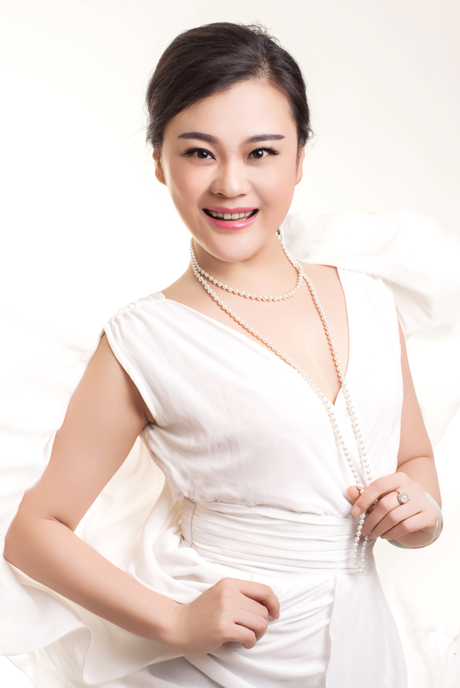  p data-id="gnbr8tbo91">许海霞,出生于山西民歌之乡河曲,中国内地