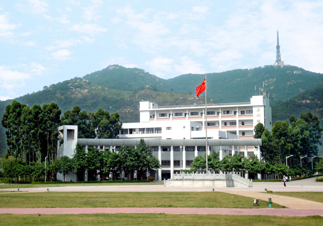  p>揭阳职业技术学院(jieyang polytechnic)坐落于 a target="_blank"