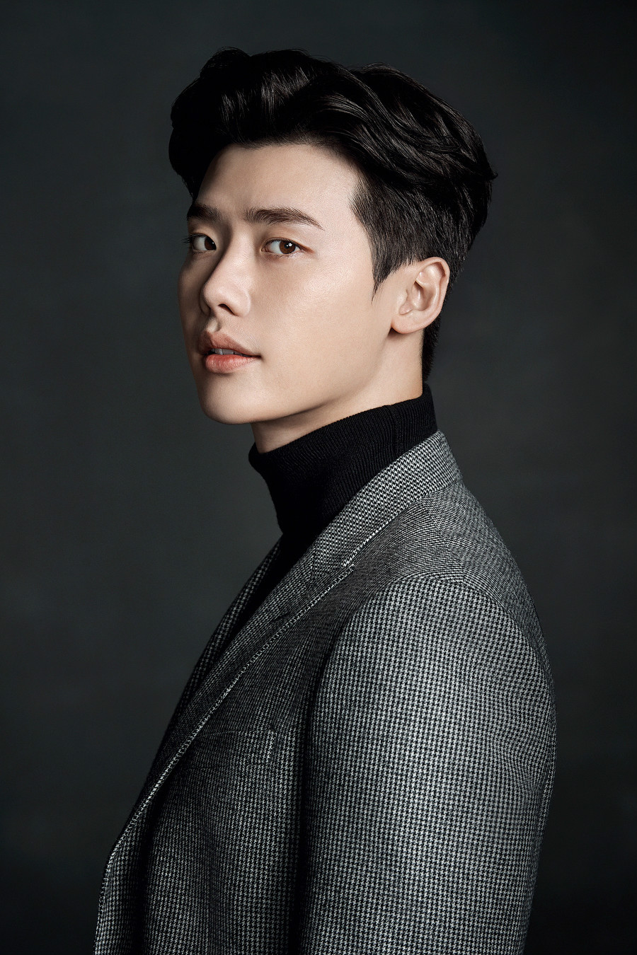 lee jong suk) /i>,1989年9月14日出生于京畿道龙仁,韩国男演员