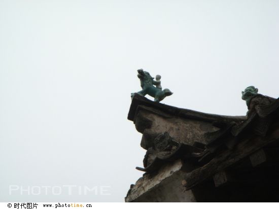  p>雾烟山位于河南省扶沟县韭园镇,又名烟雾山,因雾烟与乌鸦音相似