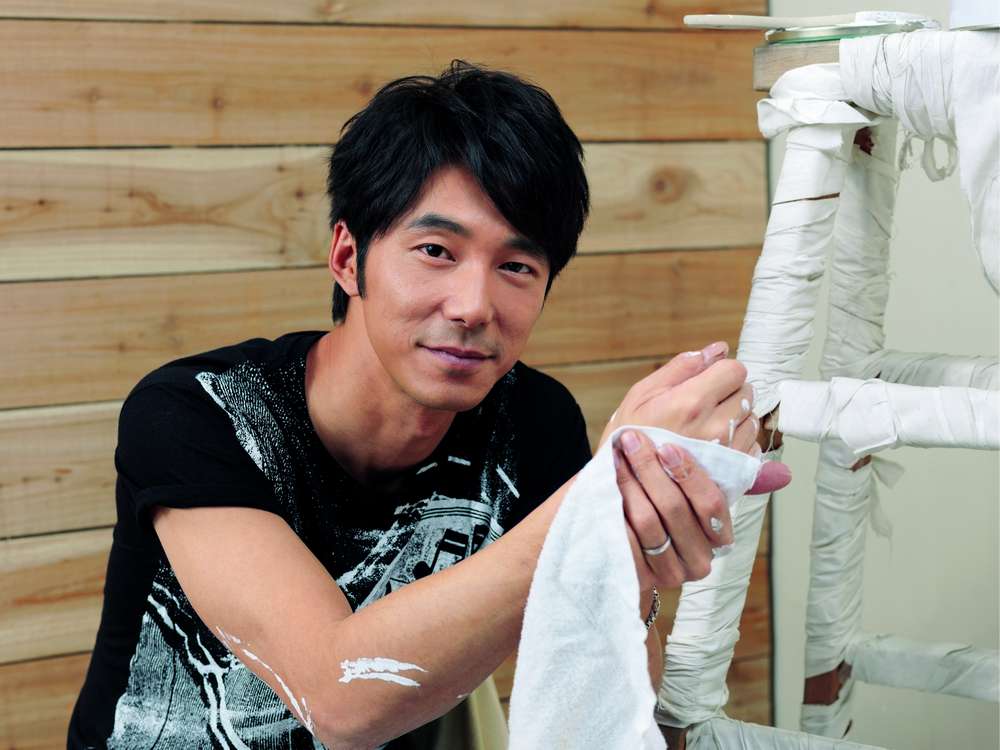  p>李李仁,1974年1月6日出生于台湾,中国台湾男演员,歌手,主持人.