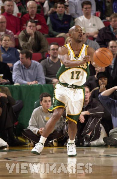  p>肯尼·安德森(kenny anderson),1970年10月9日出生于美国 a target