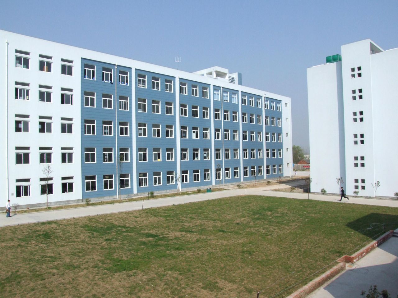 5万平方米,其坐落于安徽省合肥市近郊,包公故里肥东撮镇,合马路瑶岗