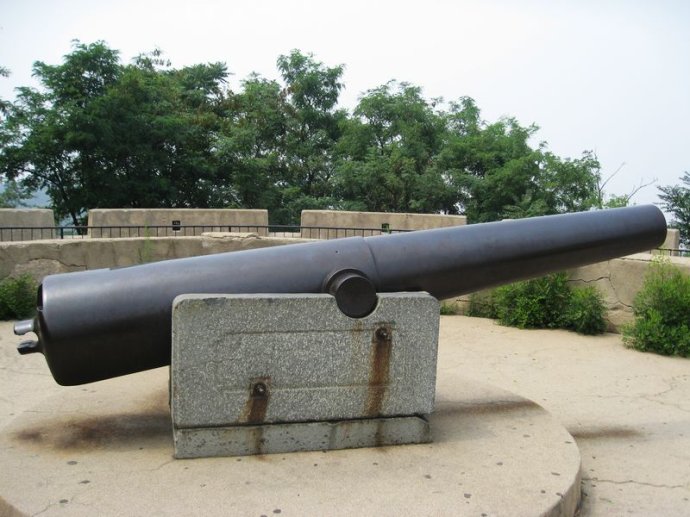  p>烟台西炮台位于山东省 a href="#" data-lemmaid="781552">烟台市 