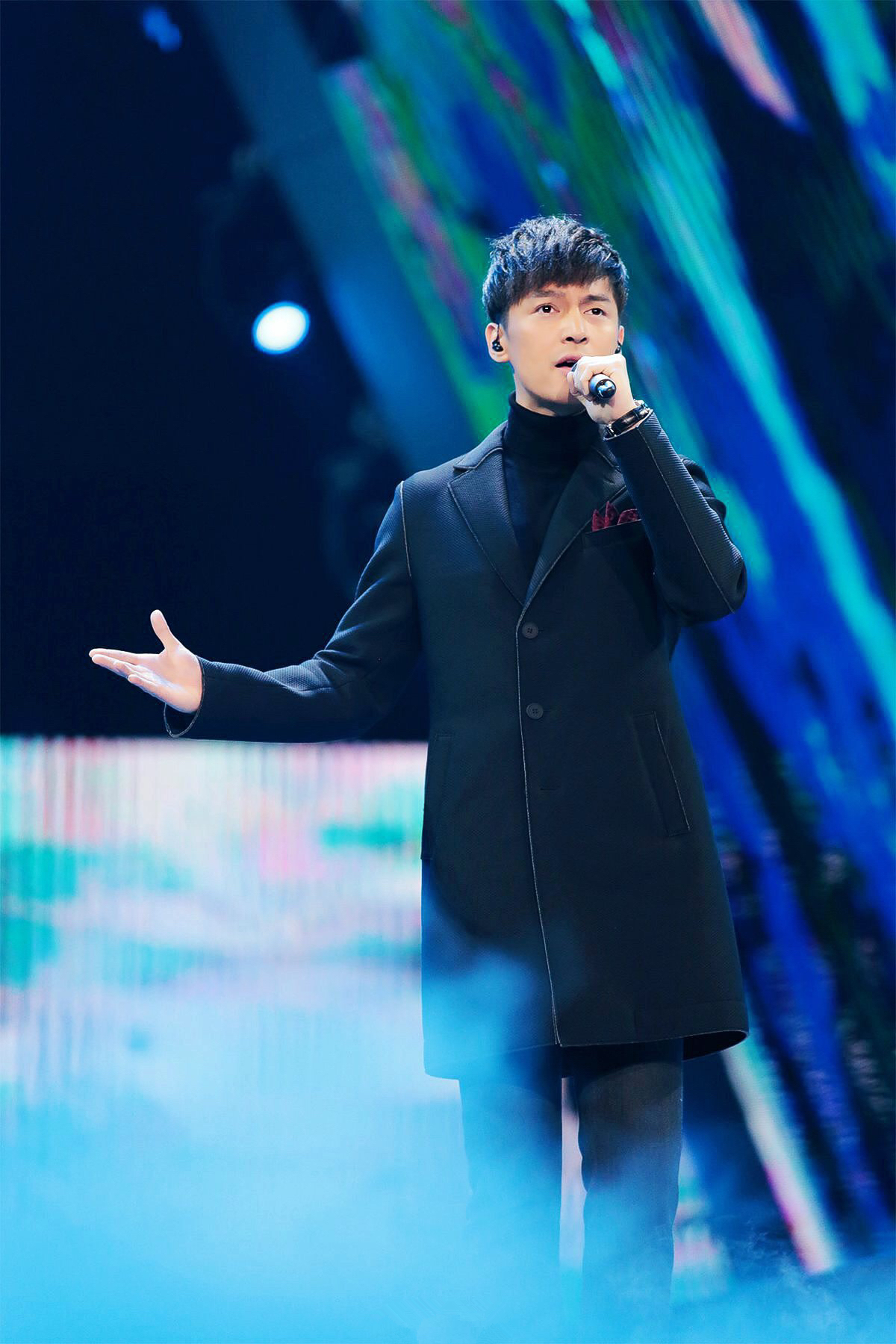  p>胡歌,1982年9月20日出生于上海市徐汇区,中国内地影视男演员,流行