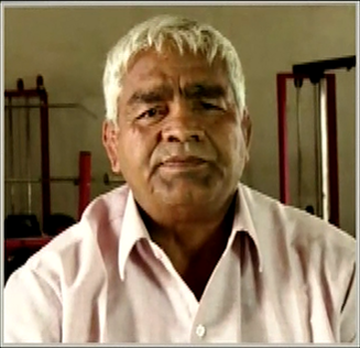  p>马哈维亚·辛格·珀尕(mahavir singh phogat),男,印度的摔跤手