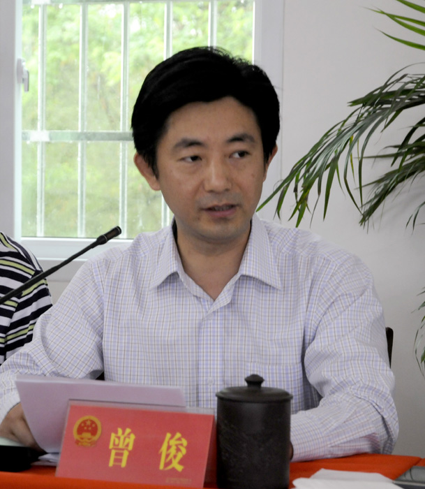 年9月出生,四川 a target="_blank" href="/item/渠县">渠县 /a>人