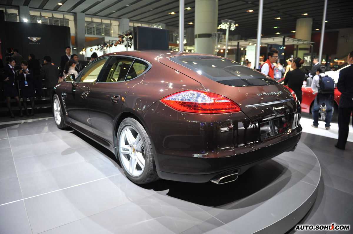 保时捷 panamera