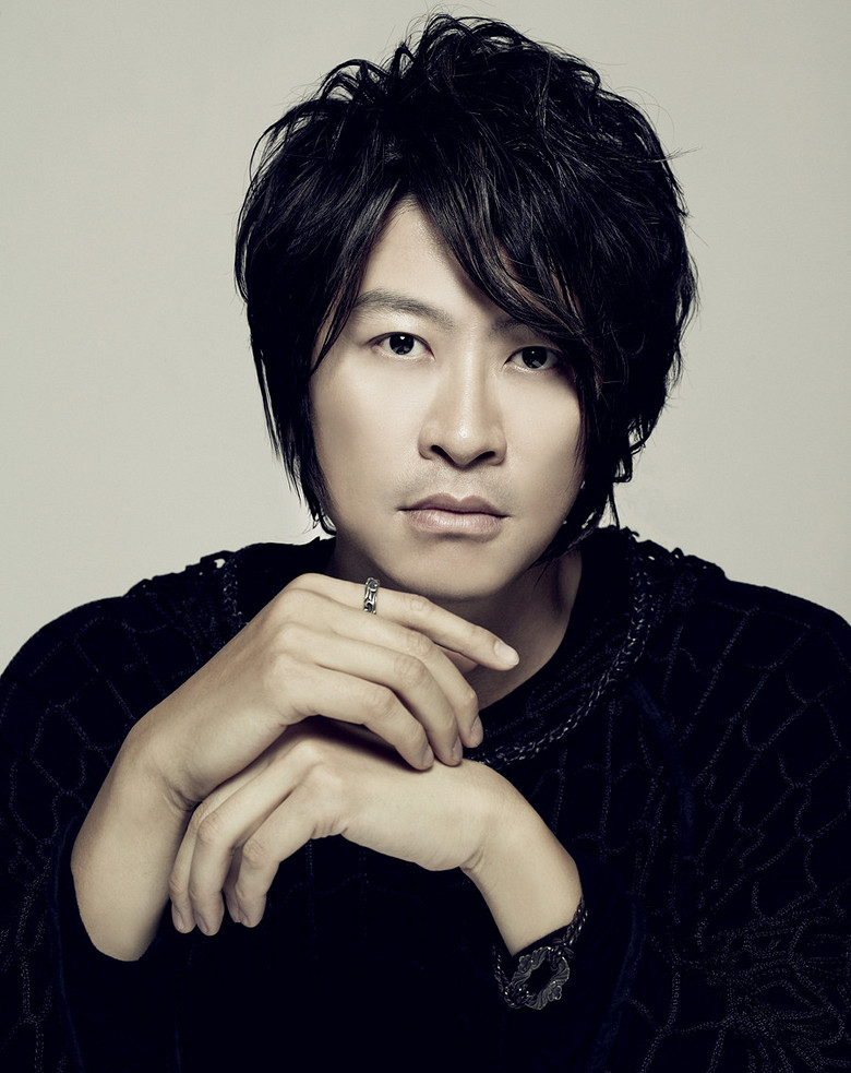  p data-id="gnatz3hs1w">《地下铁》是游鸿明于2001年8月17日发行的