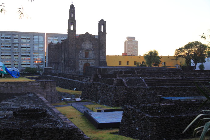 dl8dl2t9q">阿兹特克遗址国家保护地是位于美国新墨西哥州的考古场地