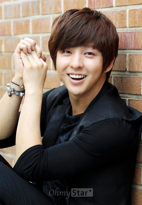 美籍,是韩国著名男子组合 a href="#">super junior /a>的成员之一