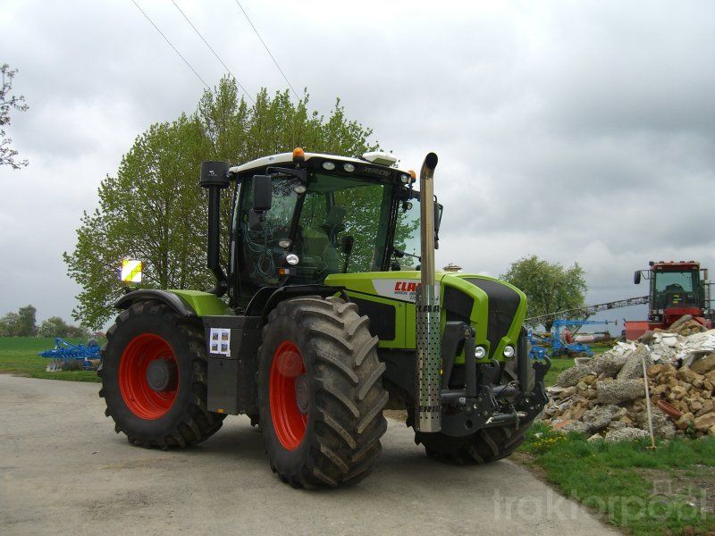  p>德国克拉斯农机公司(claas kgaa mbh)是世界著名的农牧业机械和