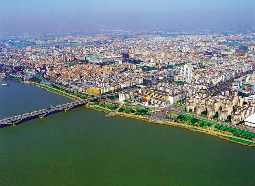  p>石碣镇,隶属于 a target="_blank" href="/item/广东省/132473"