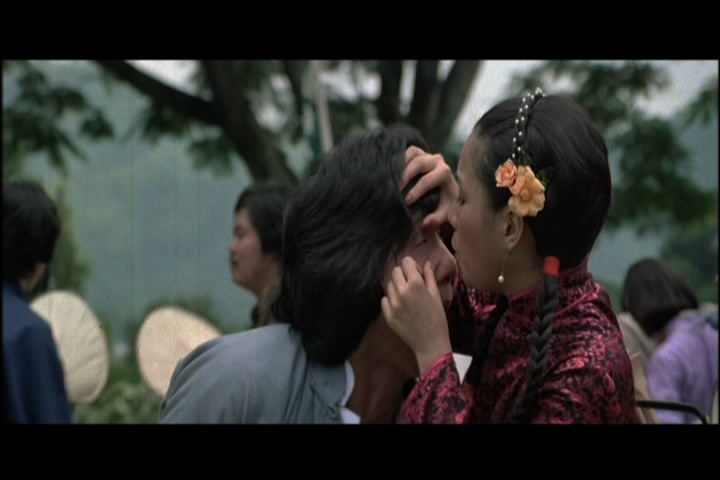  p>《醉拳》是1978年由 a target="_blank" href="/item/袁和平/83951