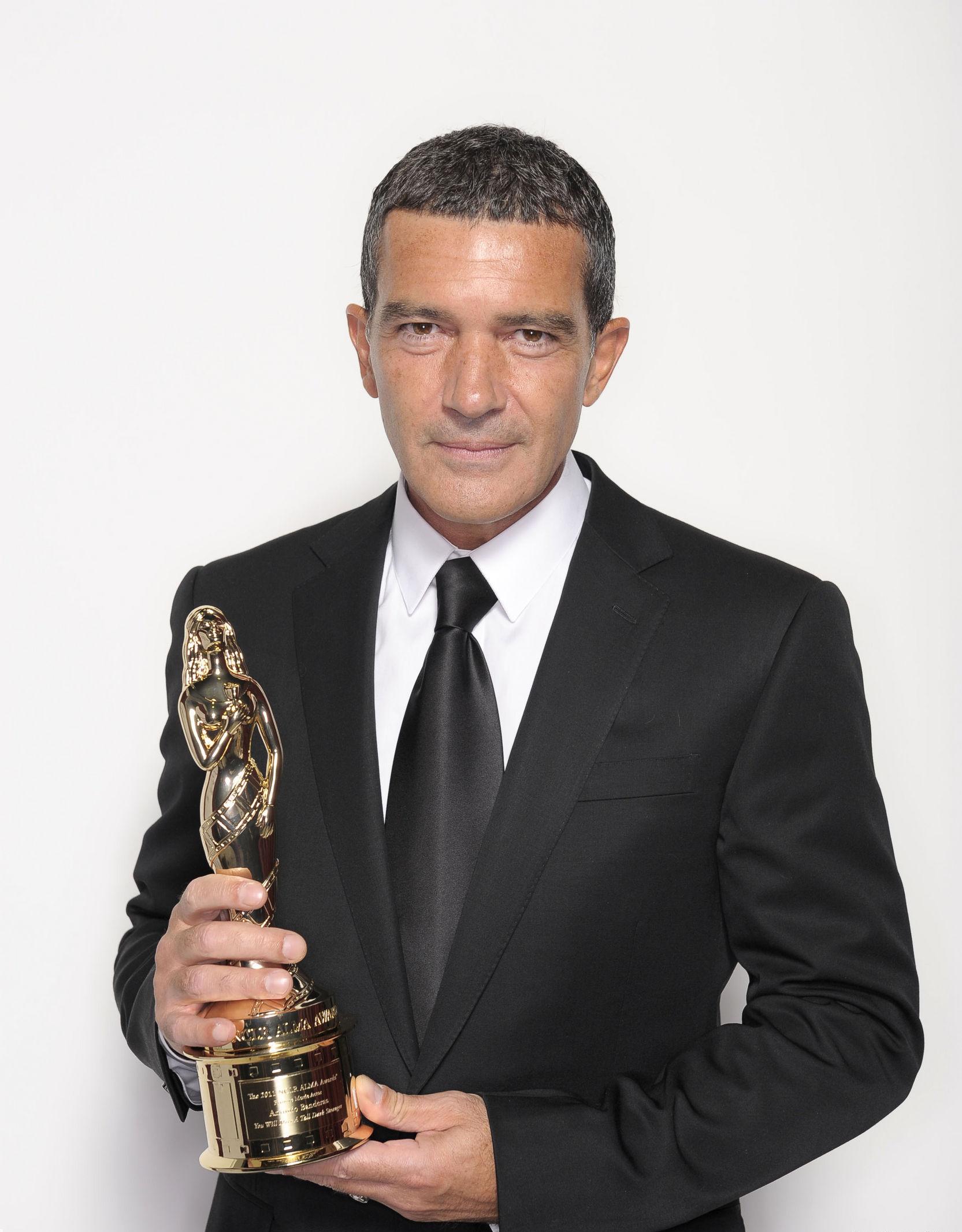  p>安东尼奥·班德拉斯(antonio banderas),1960年8月10日出生于