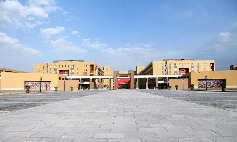  p>邯郸市第一中学,位于河北省 a target="_blank" href="/item/邯郸