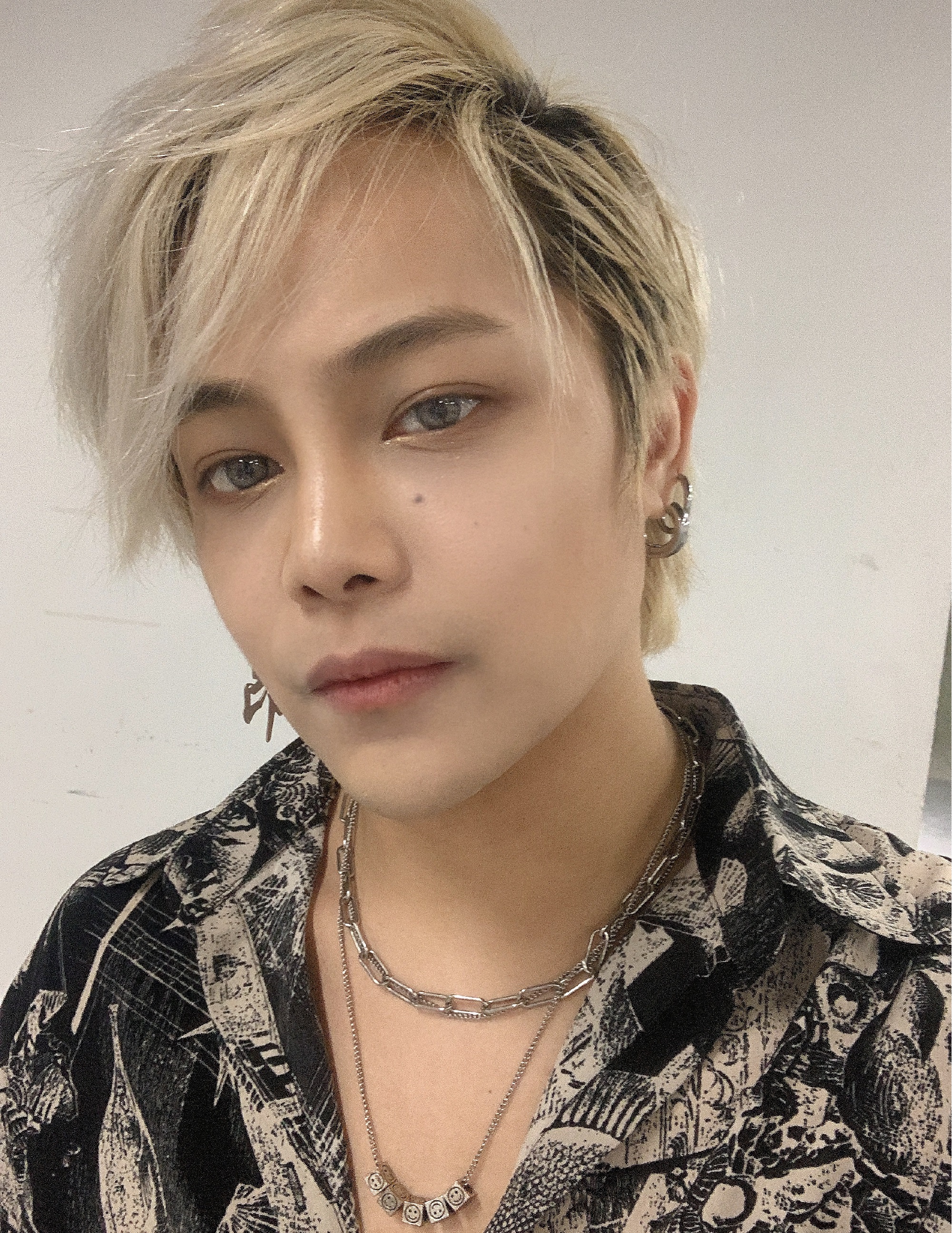  p>李昂(昂昂),舞者,是" a target="_blank" href="/item/hello dance